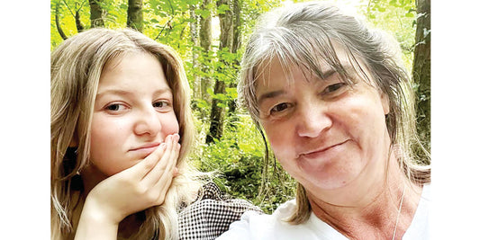 Mia Taylor with mum Samantha